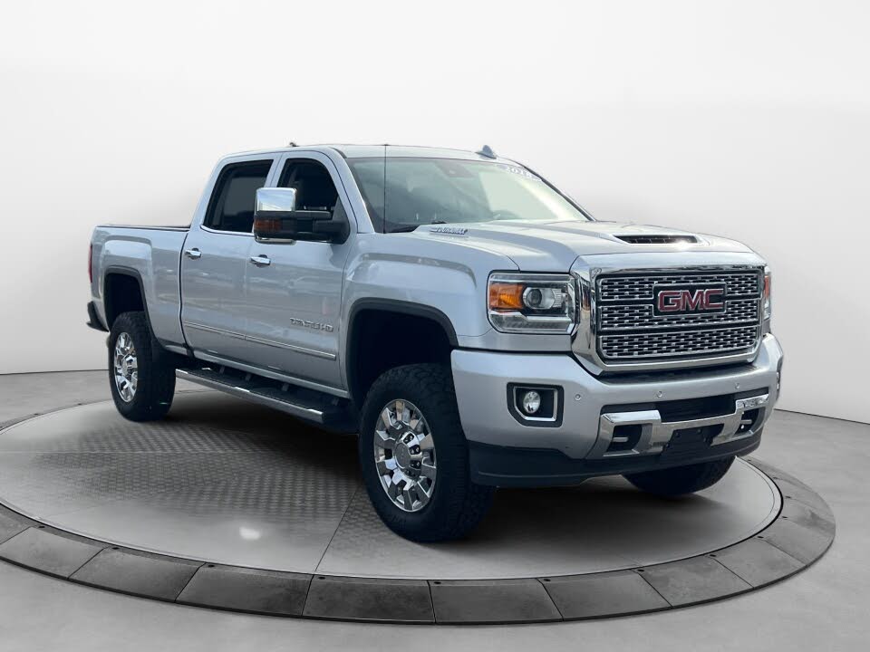 2018 GMC Sierra 2500HD Denali Crew Cab SB 4WD