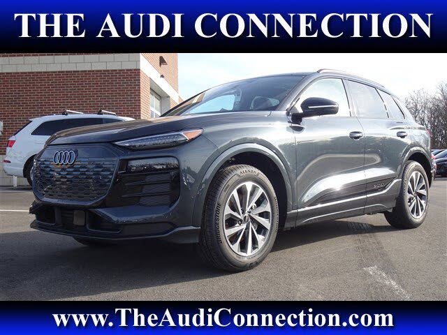 2025 Audi Q6 e-tron quattro Premium Plus