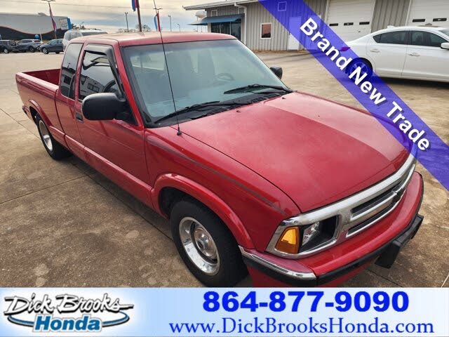 1997 Chevrolet S-10 LS Extended Cab RWD