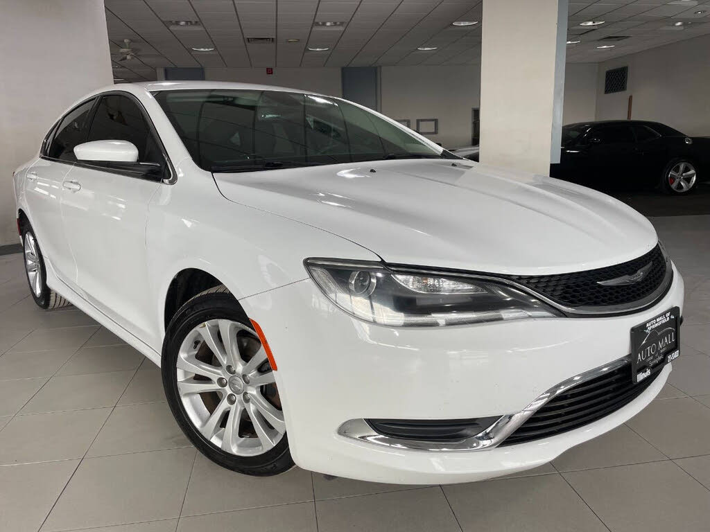 2015 Chrysler 200 Limited Sedan FWD