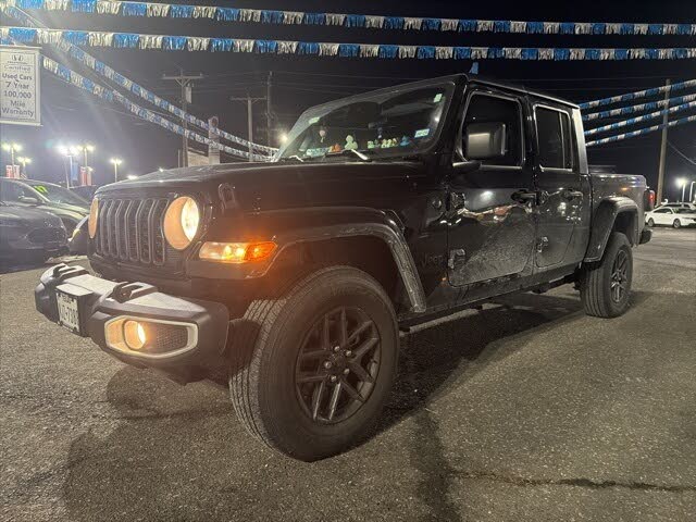2024 Jeep Gladiator Sport Crew Cab 4WD
