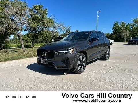 2024 Volvo XC60 Recharge T8 Plus Dark Theme eAWD