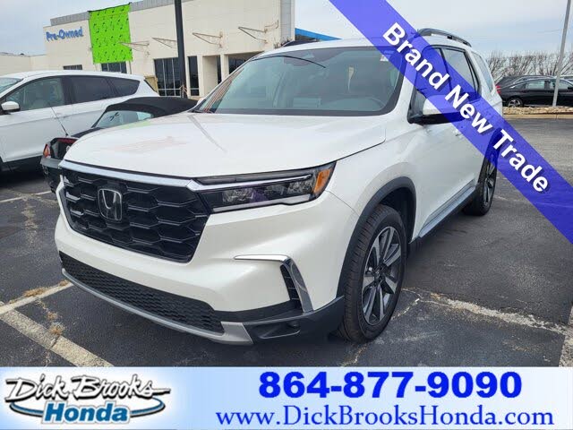 2025 Honda Pilot Touring FWD