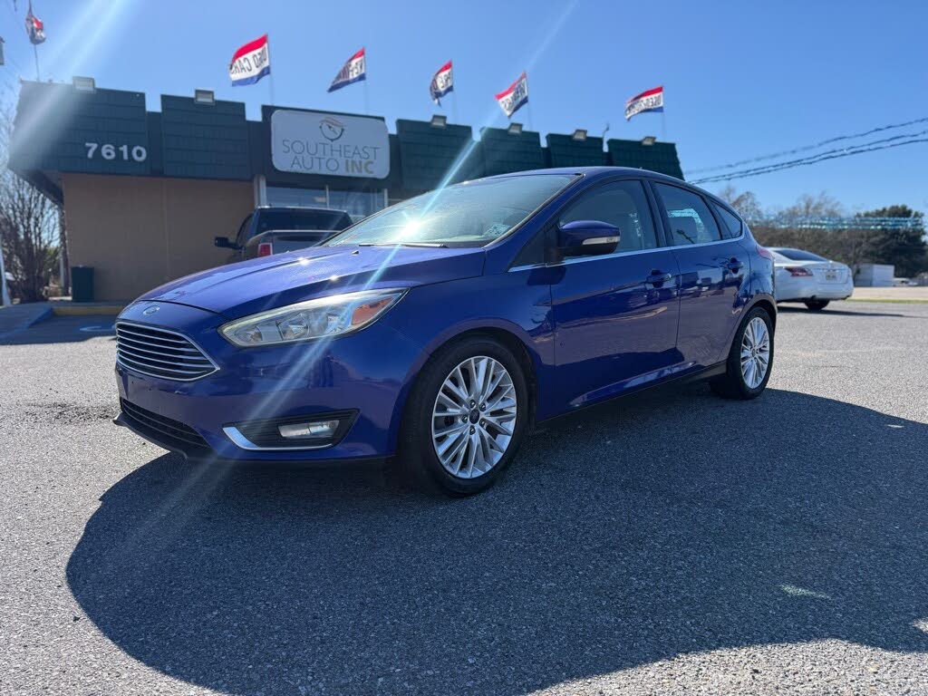 2015 Ford Focus Titanium Hatchback