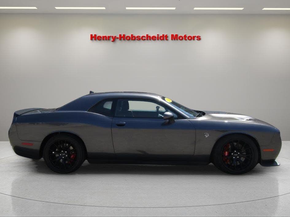 2016 Dodge Challenger SRT Hellcat RWD