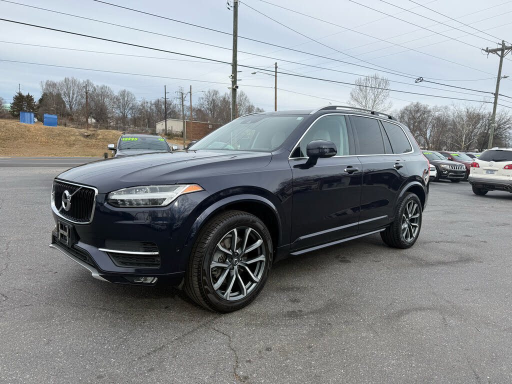 2016 Volvo XC90 T6 Momentum AWD
