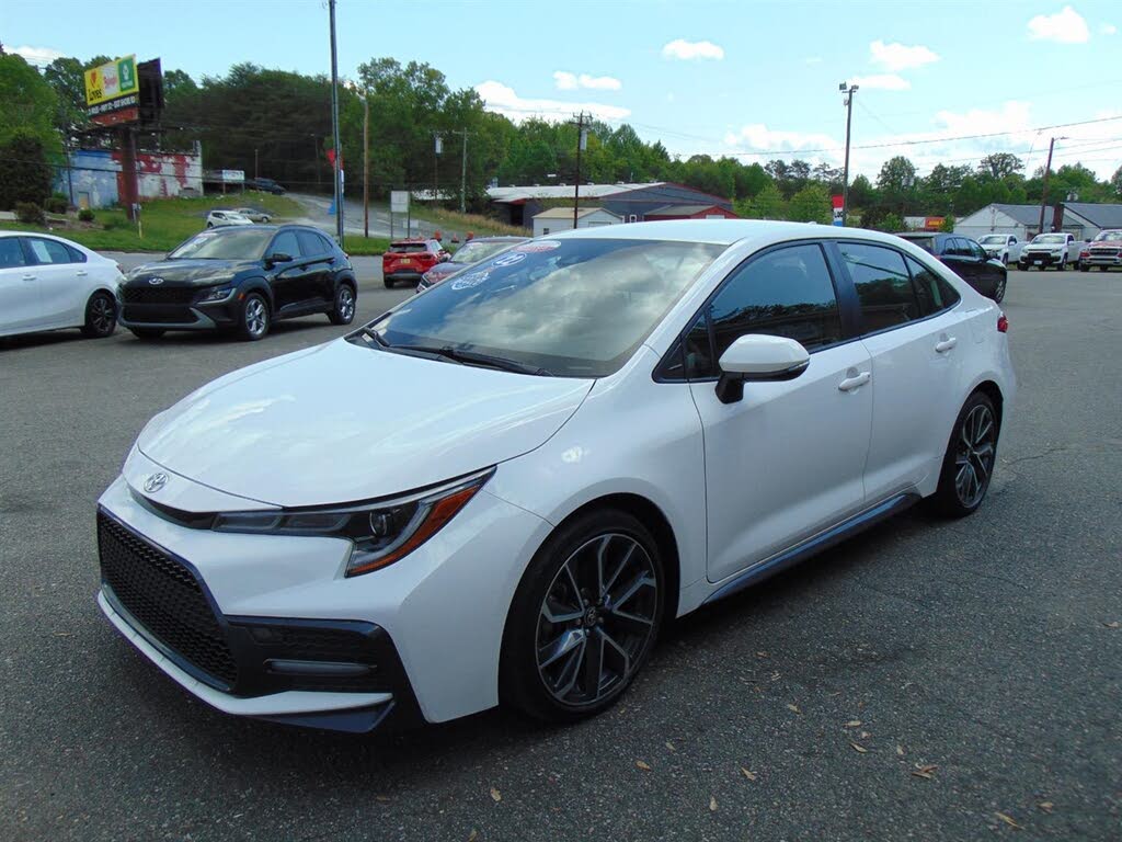2022 Toyota Corolla SE FWD