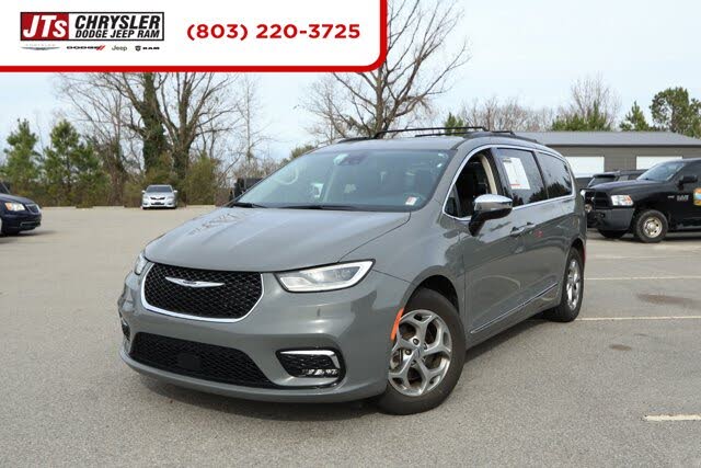 2023 Chrysler Pacifica Limited FWD