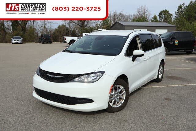 2023 Chrysler Voyager LX FWD