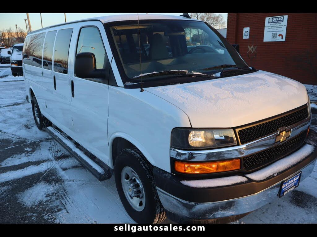 2024 Chevrolet Express 3500 LT Extended RWD