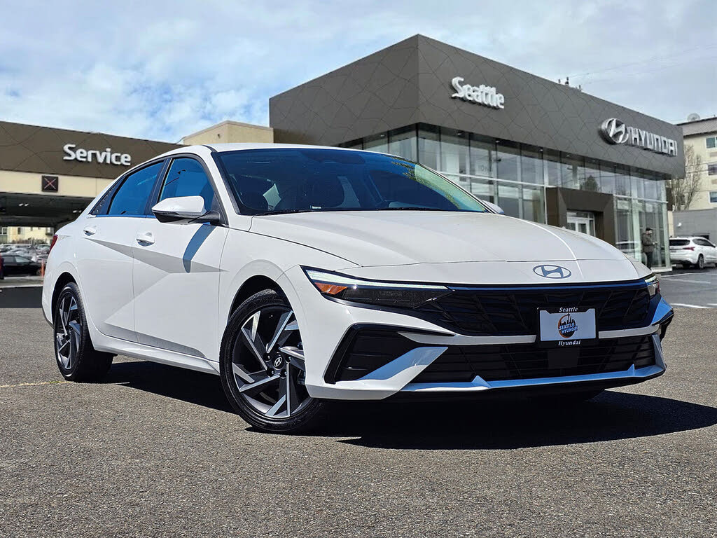 2025 Hyundai Elantra Limited FWD