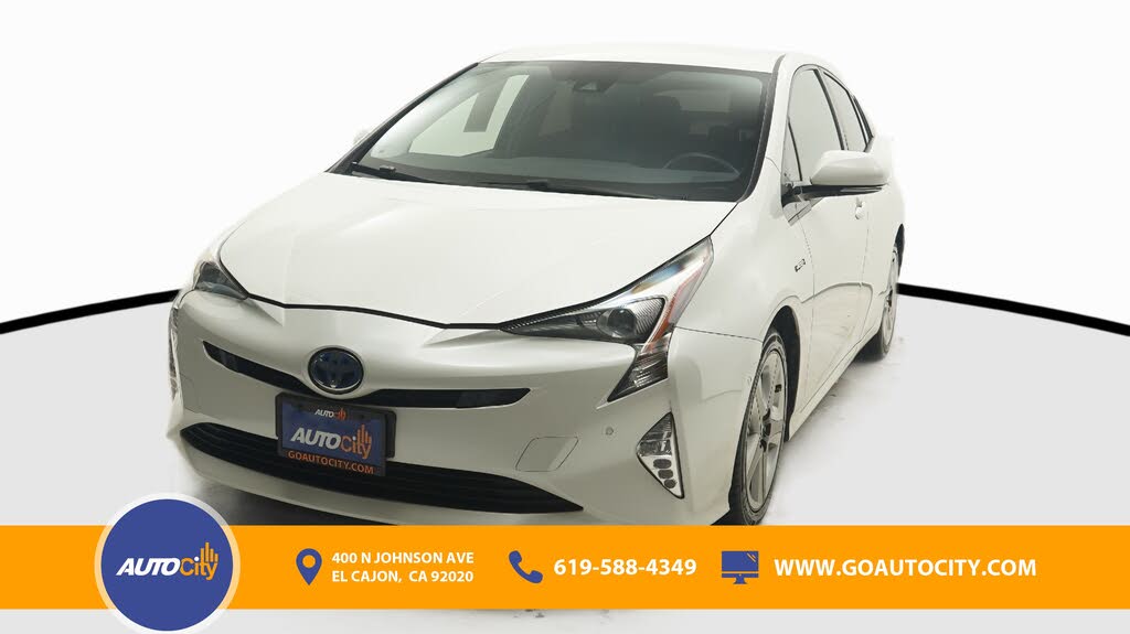 2017 Toyota Prius Three Touring FWD