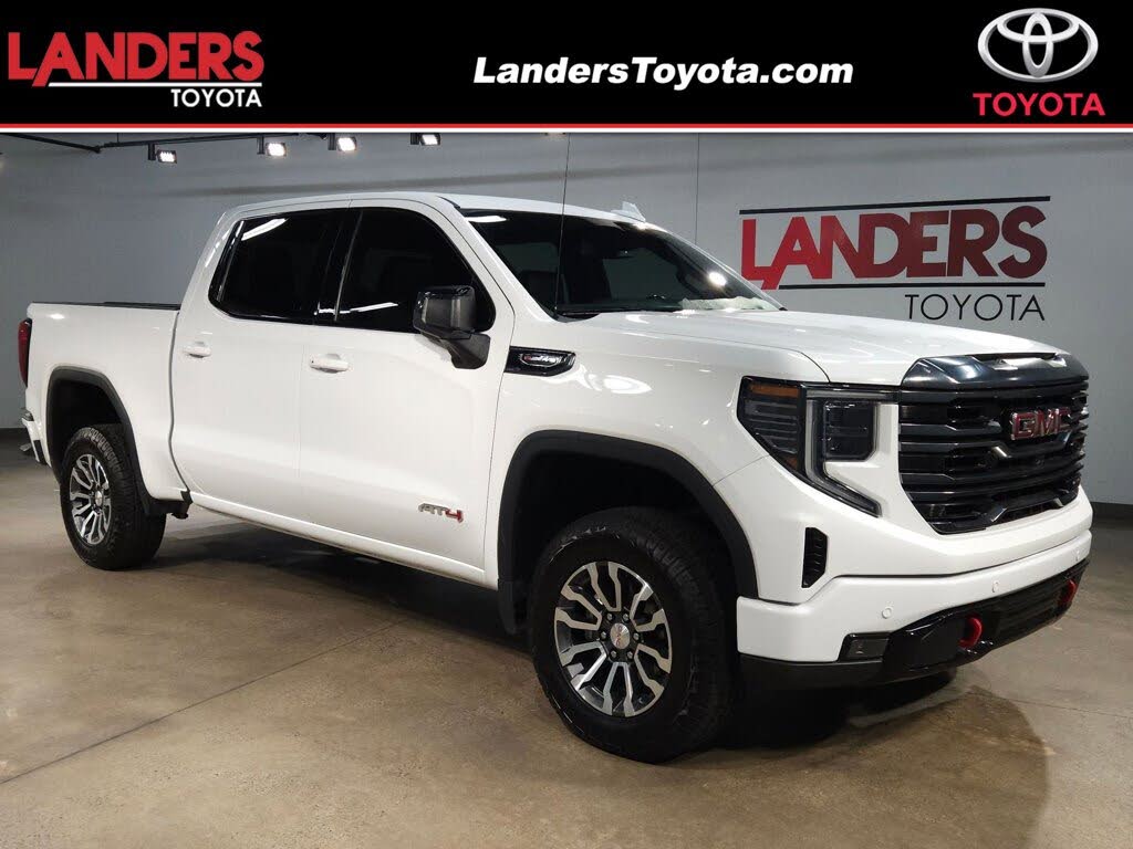 2023 GMC Sierra 1500 AT4 Crew Cab 4WD