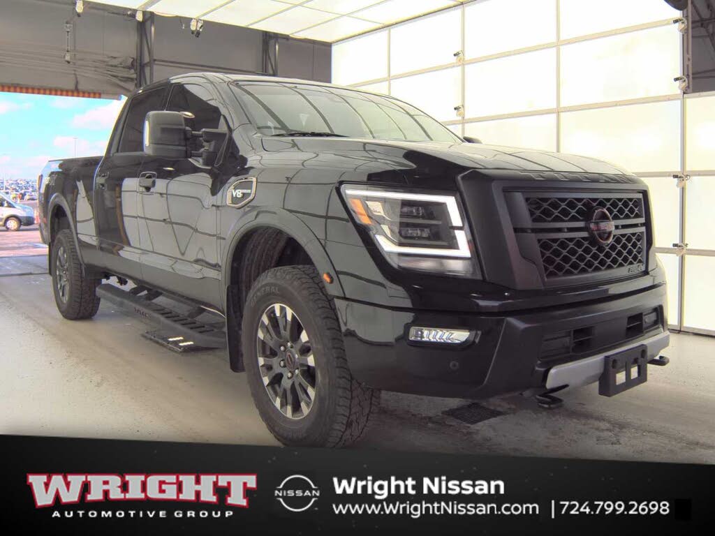 2024 Nissan Titan XD PRO-4X Crew Cab 4WD