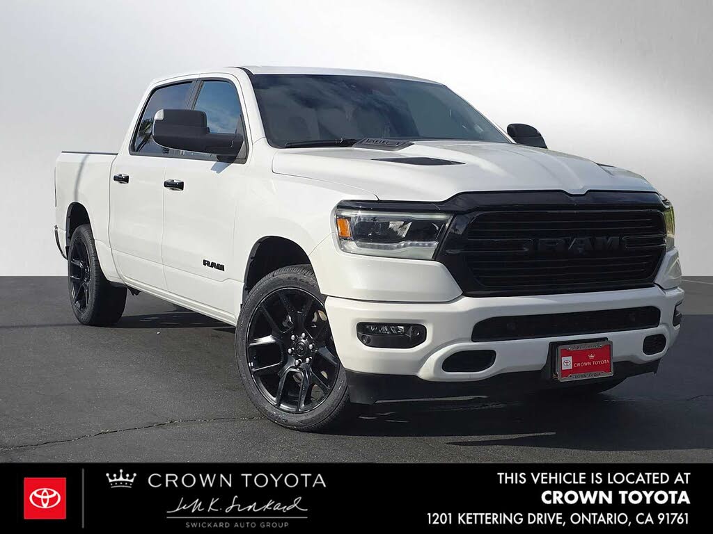 2024 RAM 1500 Laramie Crew Cab 4WD