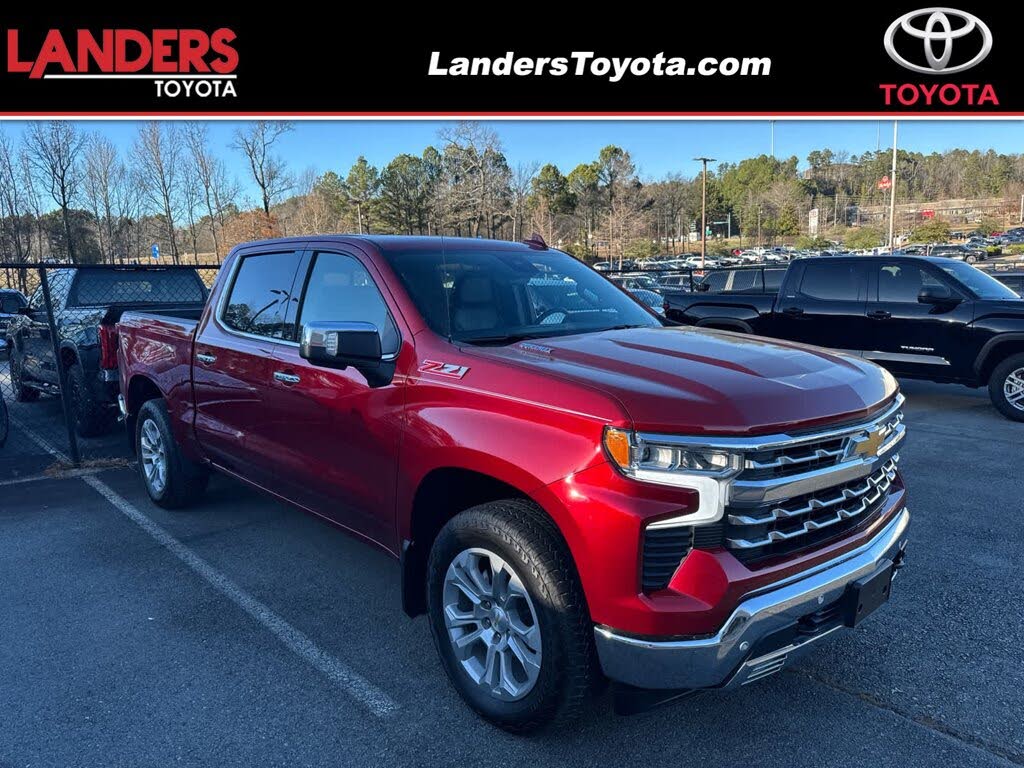 2025 Chevrolet Silverado 1500 LTZ Crew Cab 4WD