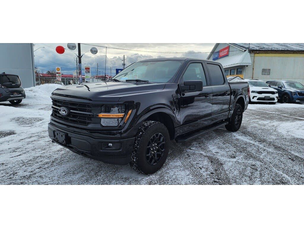 Ford F-150 XLT SuperCrew 4WD 2025