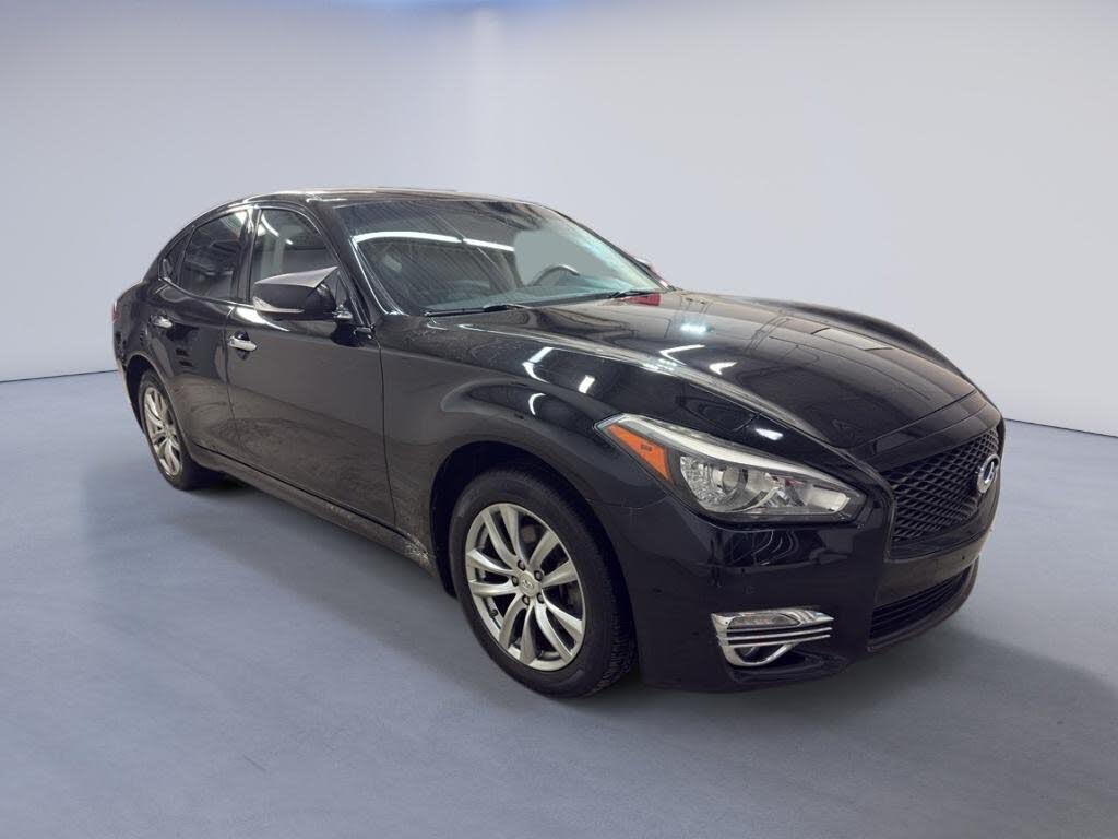 2015 INFINITI Q70