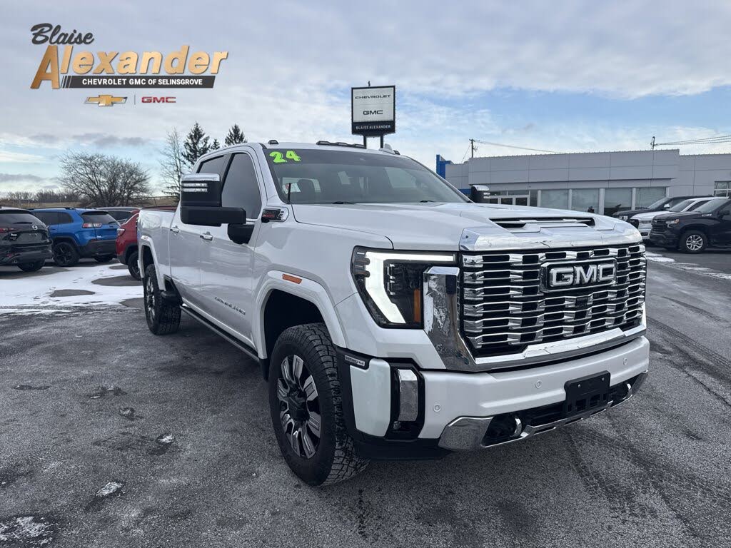 2024 GMC Sierra 2500HD Denali Crew Cab 4WD