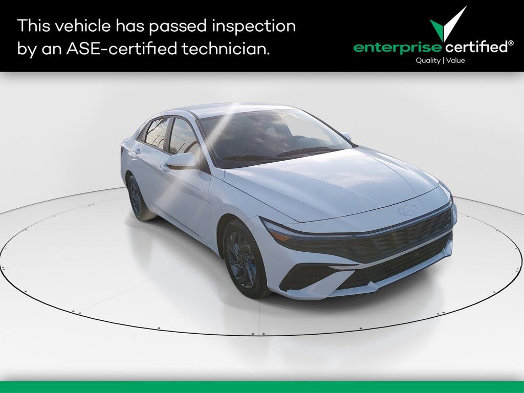 2024 Hyundai Elantra SEL FWD