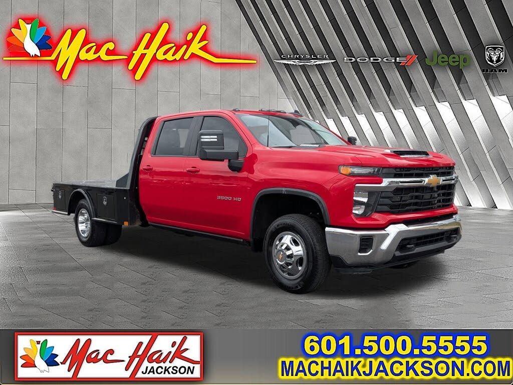 2024 Chevrolet Silverado 3500HD Chassis LT Crew Cab 4WD