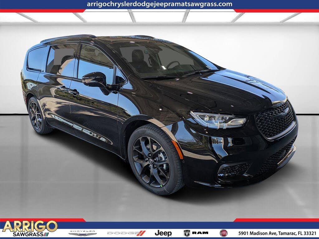 2026 Chrysler Pacifica Select FWD