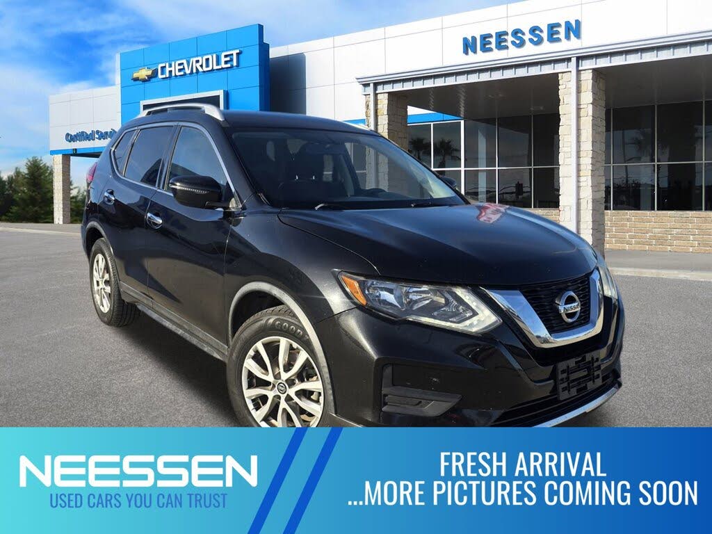 2017 Nissan Rogue SV FWD