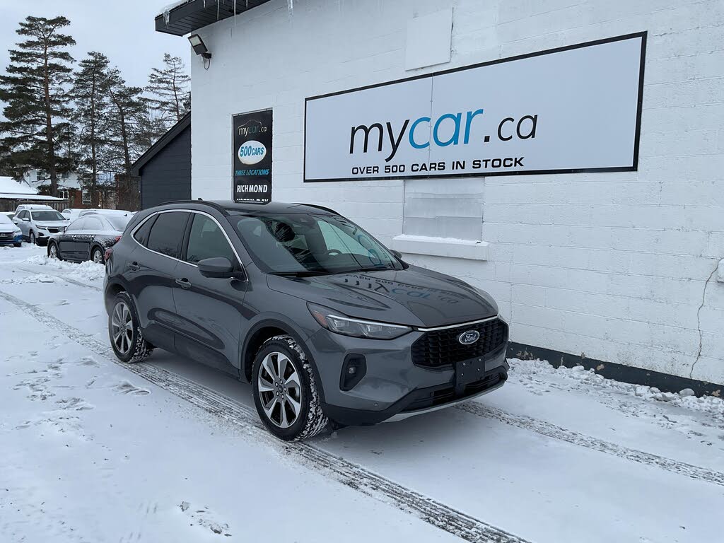 Ford Escape Platinum AWD 2024