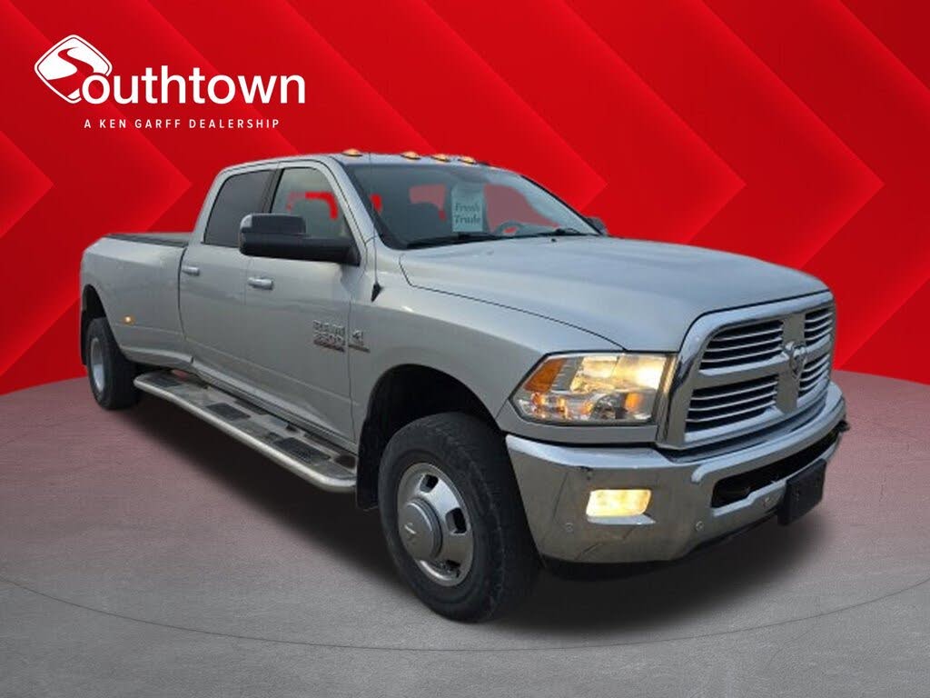 2018 RAM 3500 Big Horn Crew Cab LB DRW 4WD