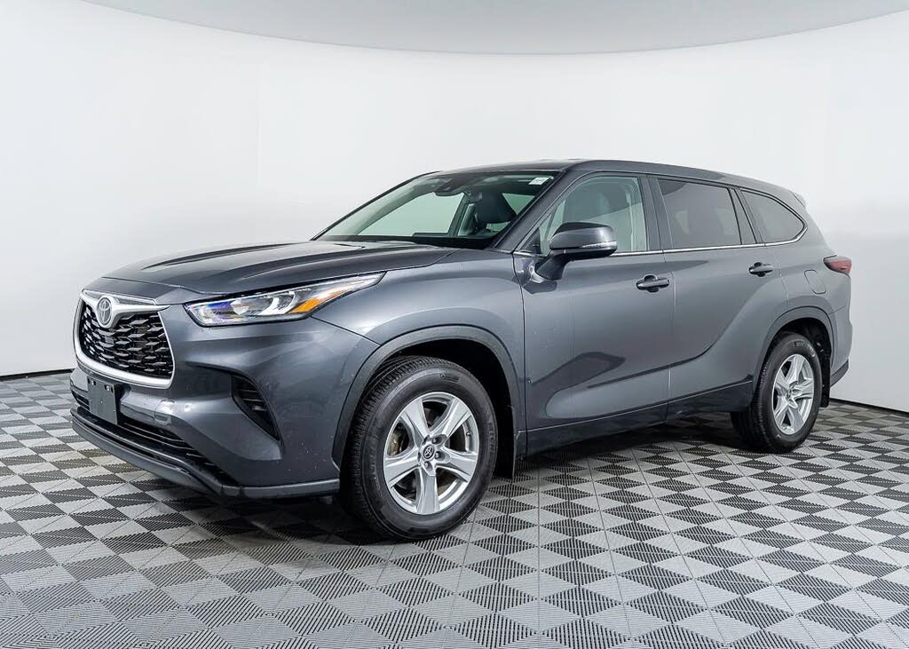 Toyota Highlander LE AWD 2024