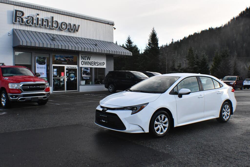 Toyota Corolla LE FWD 2026