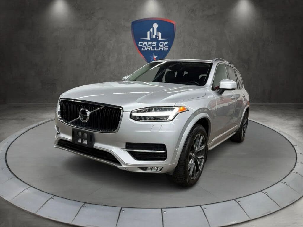 2016 Volvo XC90 T6 Momentum AWD