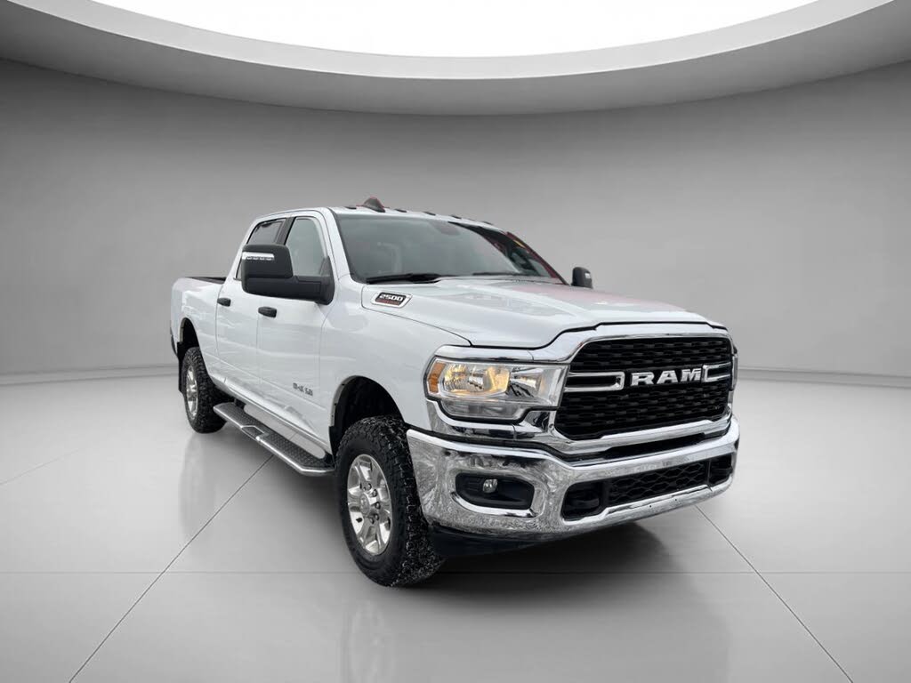 RAM 2500 Big Horn Crew Cab 4WD 2023