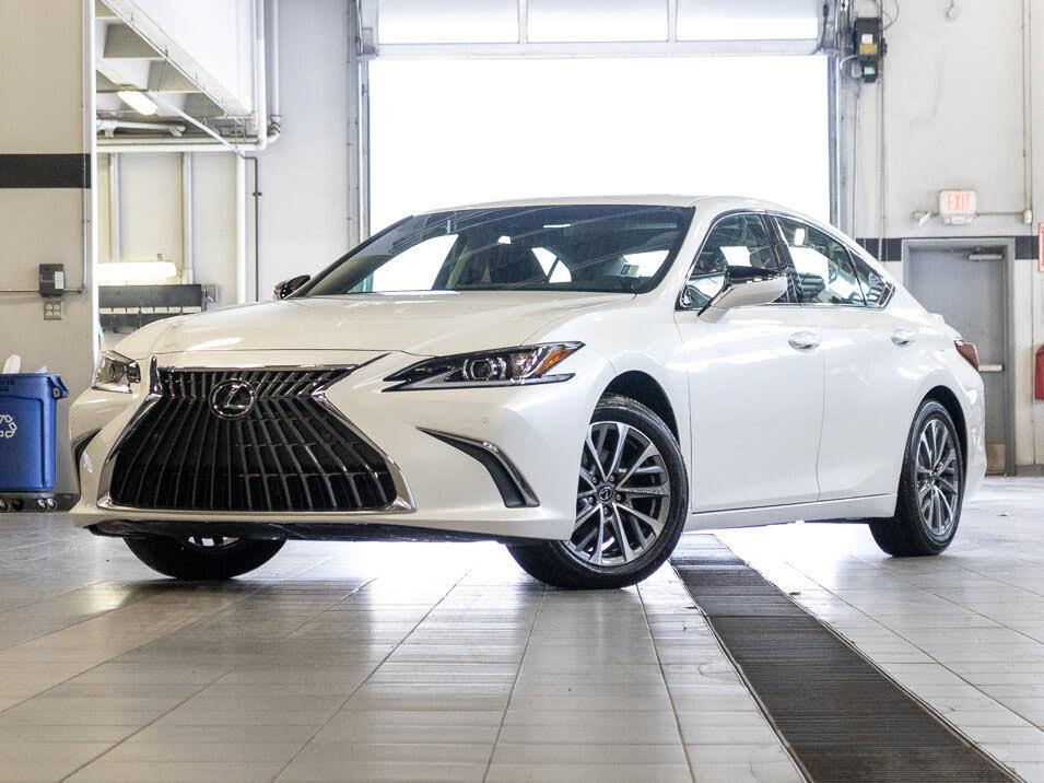 Lexus ES Hybrid Premium FWD 2025