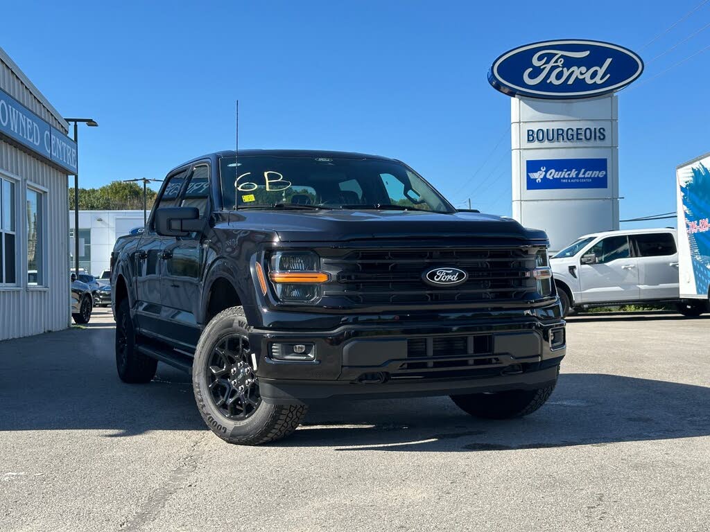 Ford F-150 XLT SuperCrew 4WD 2025