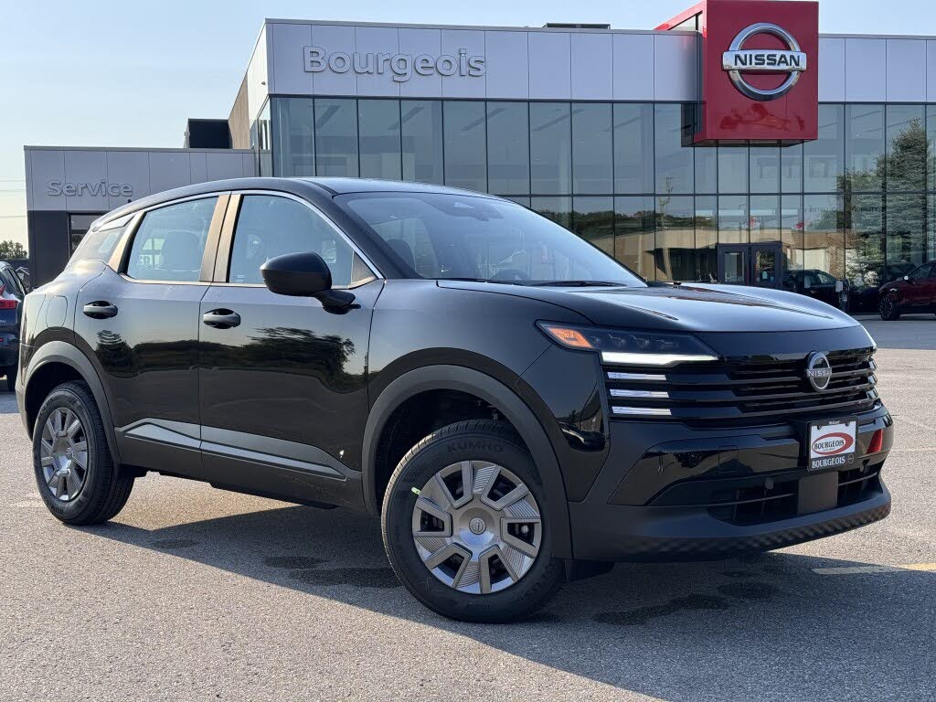 Nissan Kicks S AWD 2025