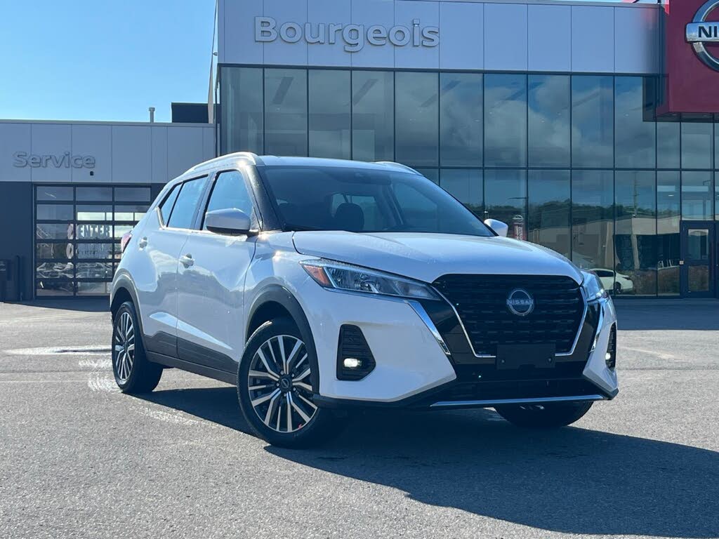 Nissan Kicks SV FWD 2025