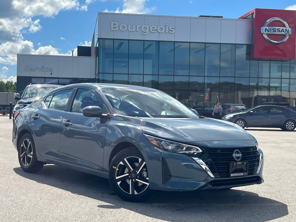 2025 Nissan Sentra SV FWD