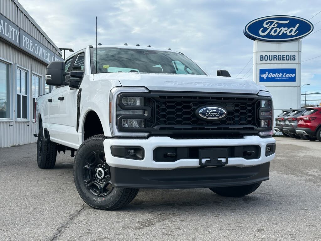 2026 Ford F-250 Super Duty XL Crew Cab 4WD