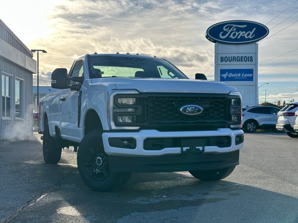Ford F-250 Super Duty XL Regular Cab LB 4WD 2026