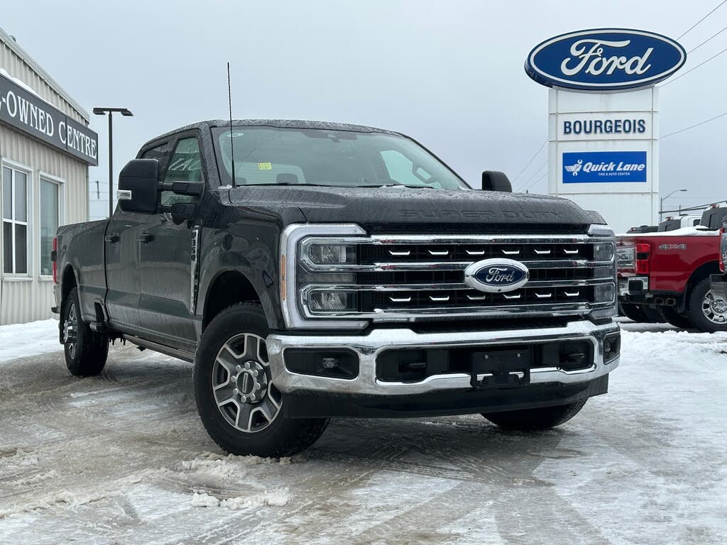 Ford F-350 Super Duty Lariat Crew Cab LB RWD 2026