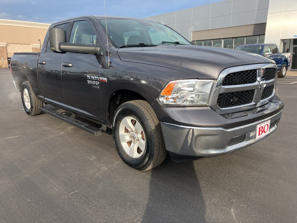 2019 RAM 1500 Classic SLT Crew Cab 4WD
