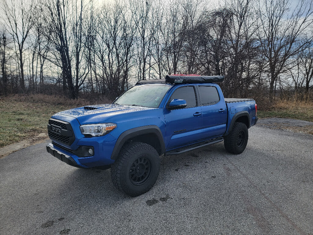 2017 Toyota Tacoma TRD Sport V6 Double Cab 4WD