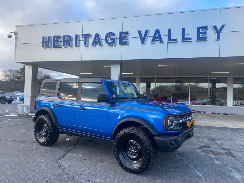 2023 Ford Bronco Black Diamond Advanced 4-Door 4WD