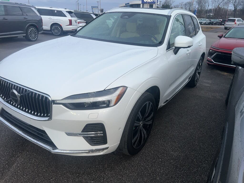 2023 Volvo XC60 B5 Plus Bright Theme FWD