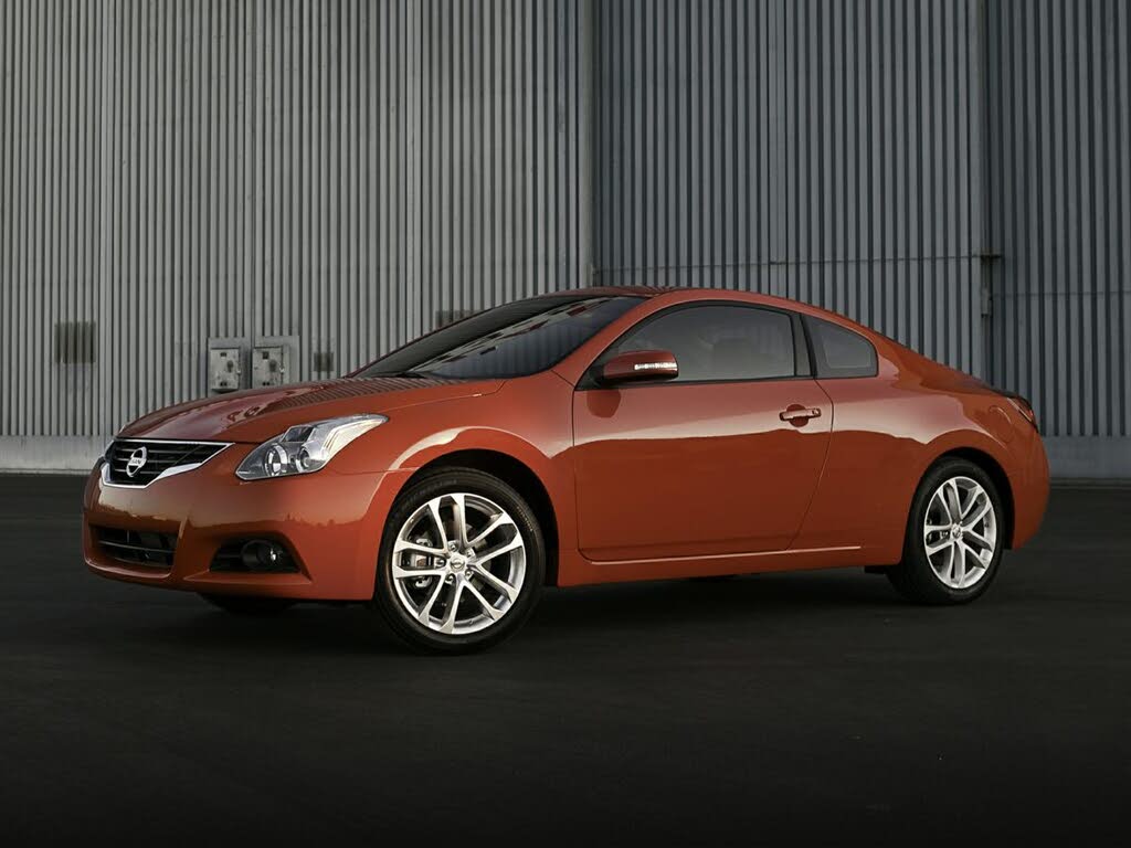 2013 Nissan Altima Coupe 2.5 S