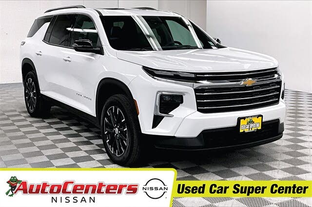 2025 Chevrolet Traverse LT FWD