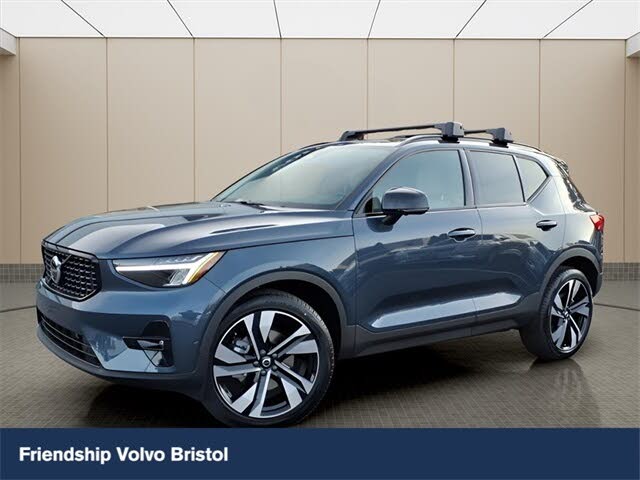 2026 Volvo XC40 B5 Plus AWD