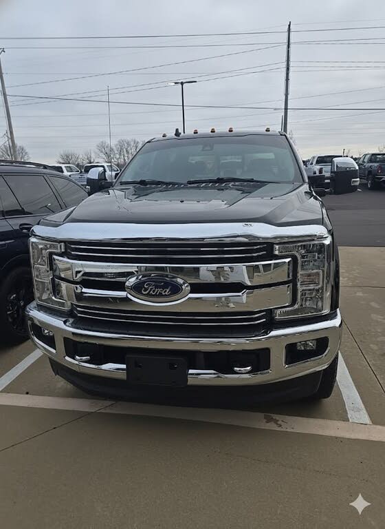 2019 Ford F-250 Super Duty Lariat Crew Cab 4WD