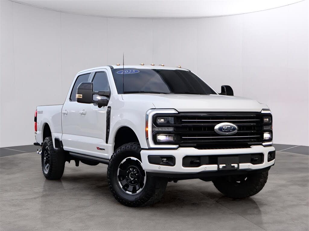 2025 Ford F-350 Super Duty Platinum Crew Cab 4WD